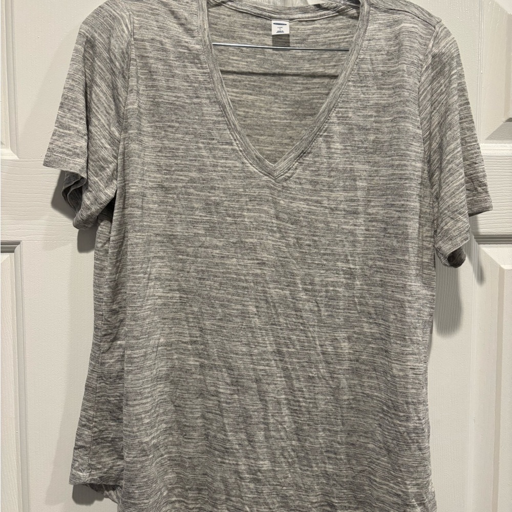 Old Navy Gray Short Sleeve Tee